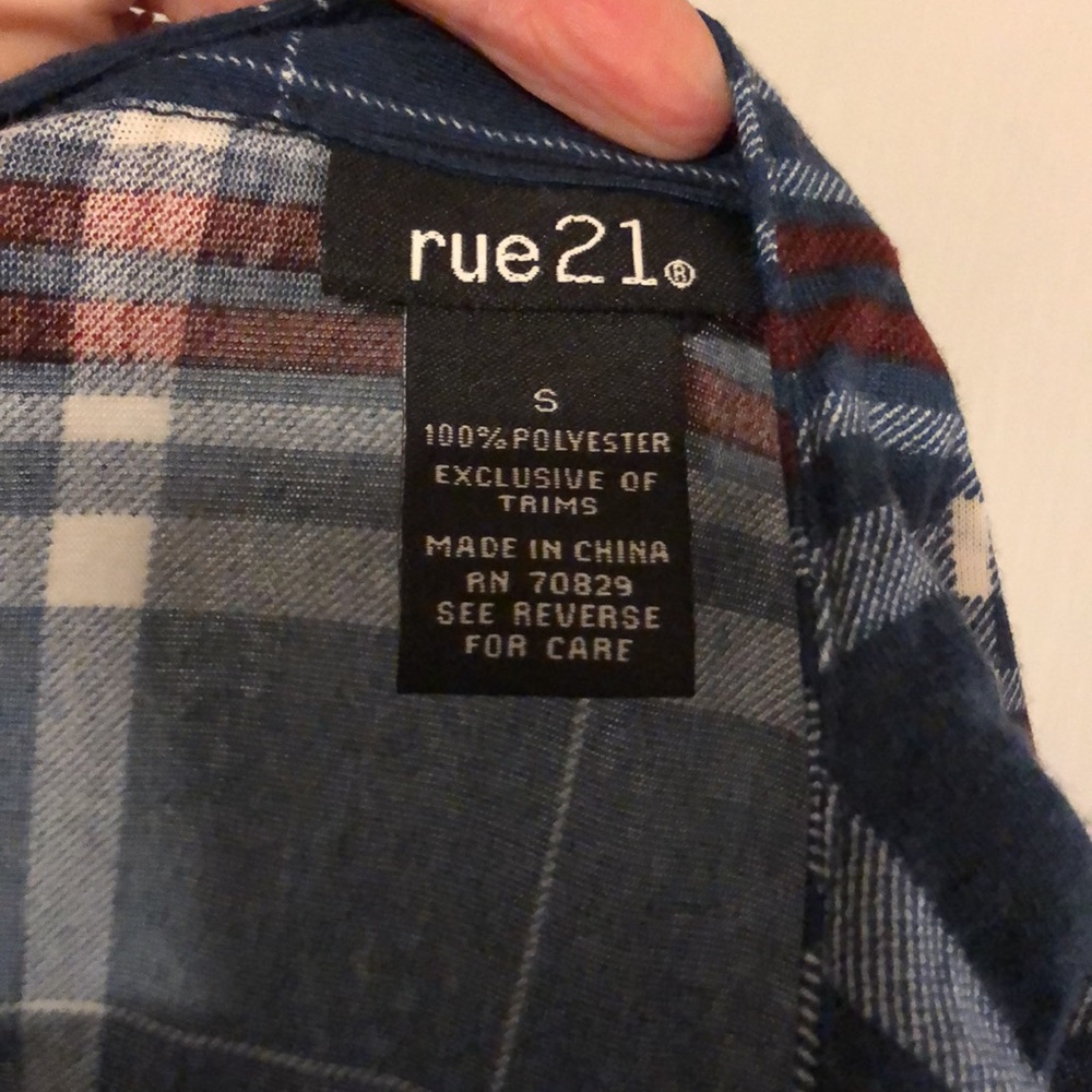 Rue21 size Small plaid long sleeve Top - Picture 4 of 6